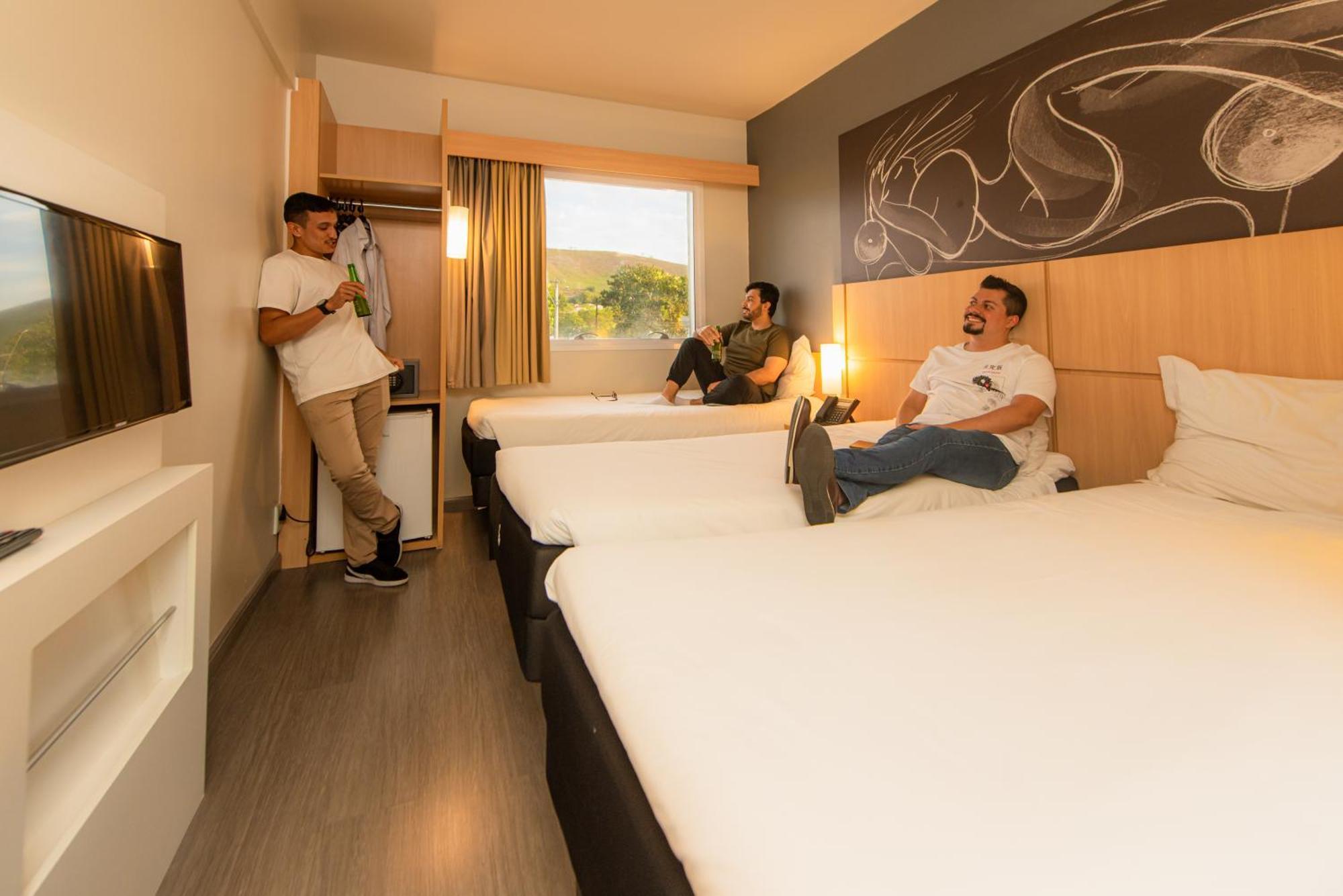 Hotel Ibis Guaratingueta Aparecida - Circuito Da Fe Zewnętrze zdjęcie